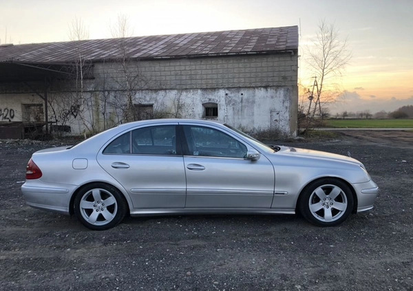 Mercedes-Benz Klasa E cena 13499 przebieg: 312000, rok produkcji 2002 z Warszawa małe 92